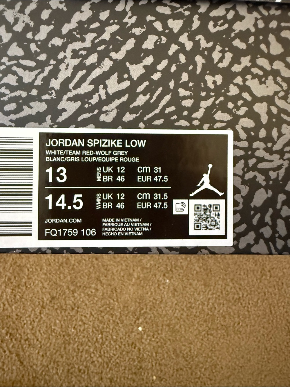 Jordan• Spizike Low in White, Team Red, Wolf Grey - Picture 3 of 3